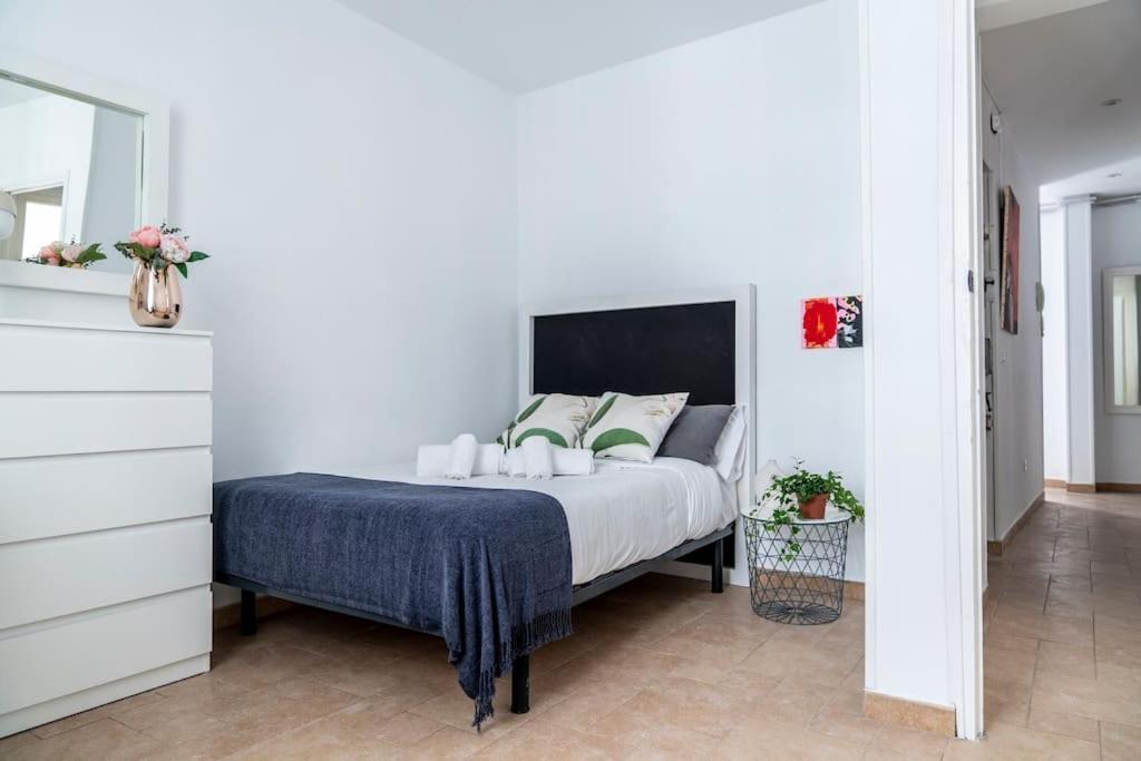 Flat For Groups 8 People In Gran Via-Cgrac4 Lägenhet Madrid Exteriör bild